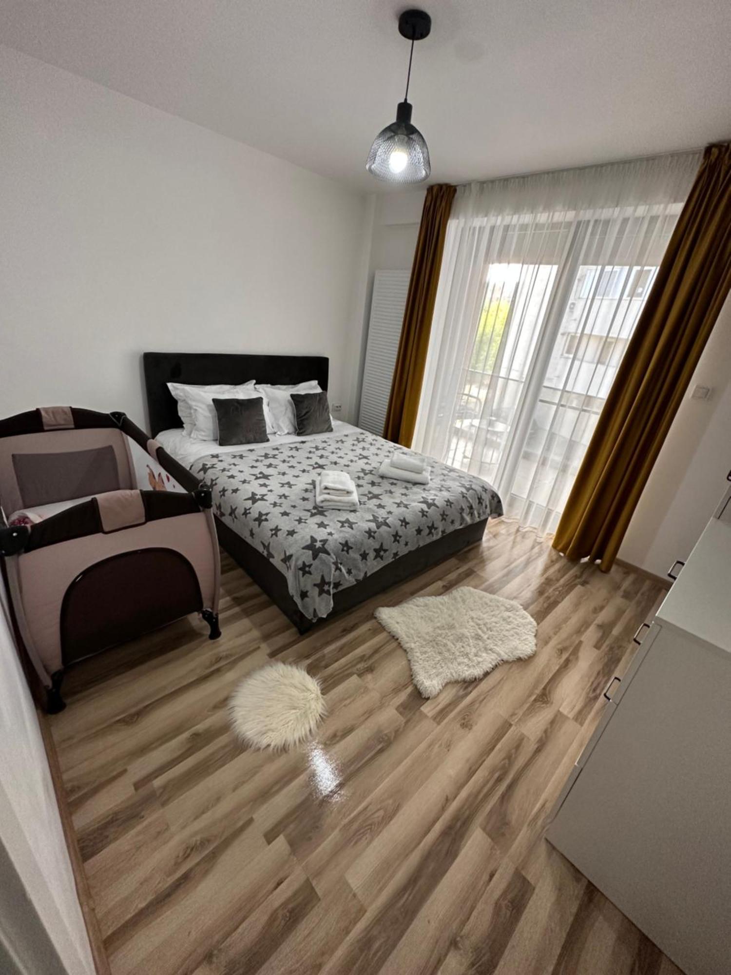 דירות קריובה Escape Lounge מראה חיצוני תמונה